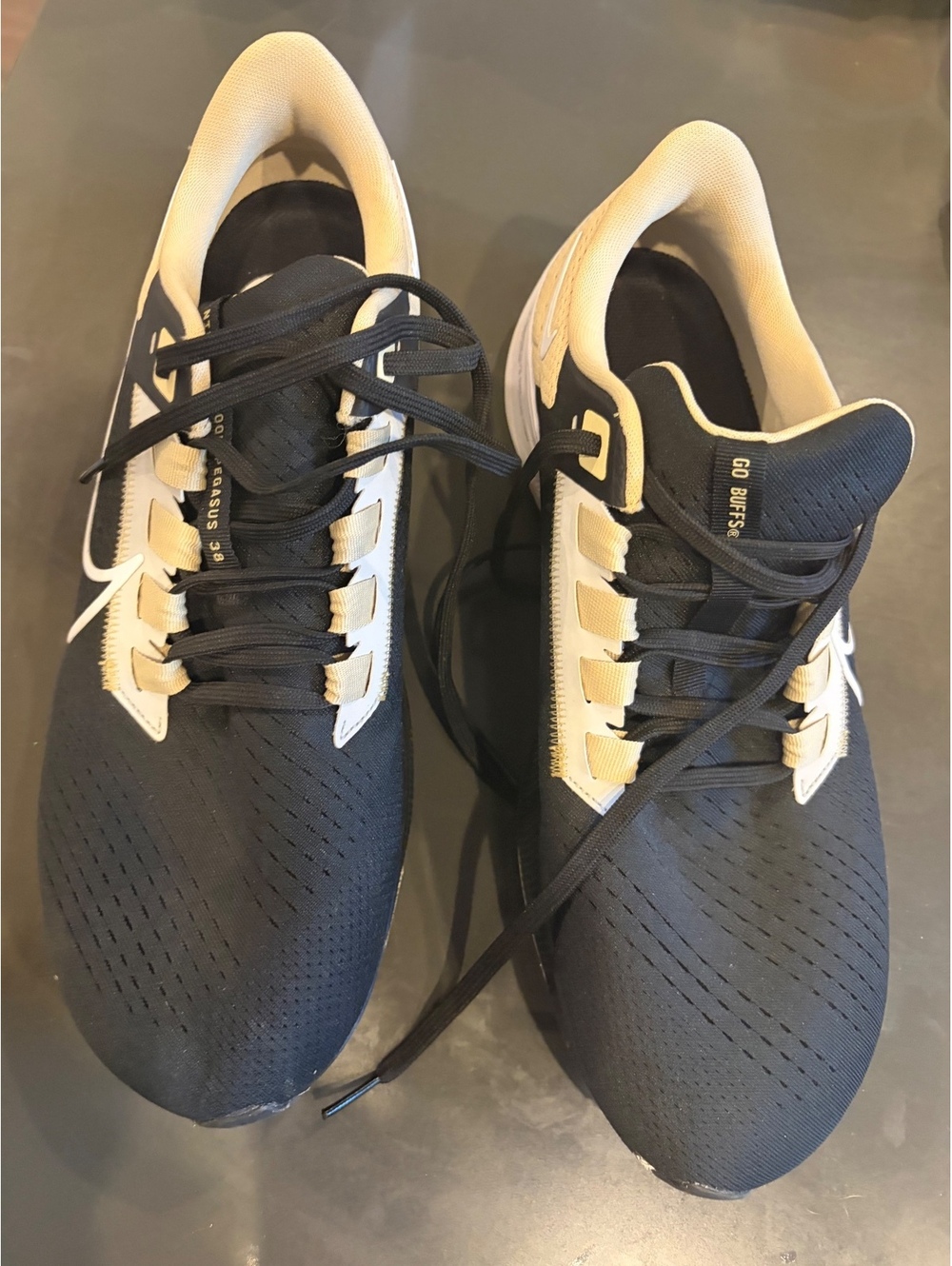 Nike Air Zoom Pegasus 38 CU Boulder Running Shoes Black and Gold Size 9